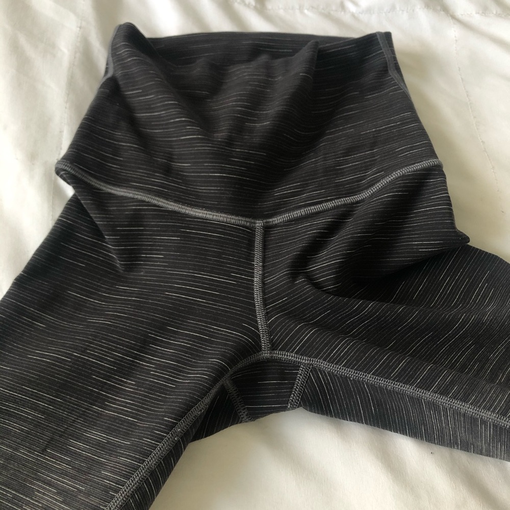 ❌SOLD❌ Lululemon leggings - Picture 4 of 5